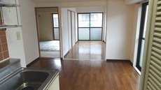 居間　18枚中 8枚目