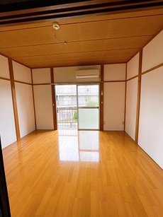 寝室　15枚中 9枚目