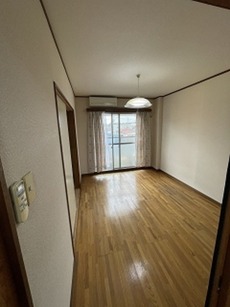 内装　17枚中 6枚目