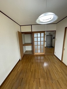 居間　17枚中 8枚目