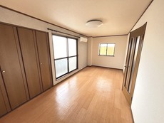 寝室　32枚中 7枚目