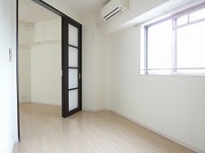 寝室　36枚中 16枚目