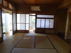 居間
