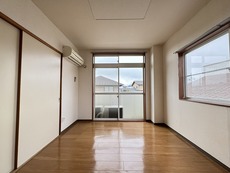 居間