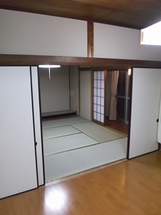 居間