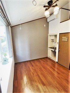 居間
