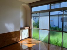 居間