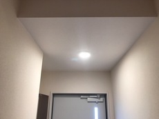 玄関センサー照明