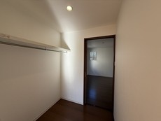 ウォークインクローゼ件ット－類似物