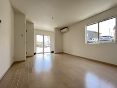 リビング　類似物件