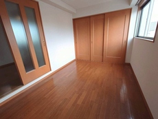 寝室　30枚中 8枚目