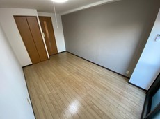 寝室　30枚中 8枚目