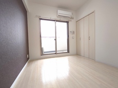 寝室　32枚中 8枚目