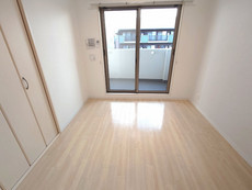 寝室　32枚中 8枚目