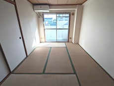 寝室　32枚中 8枚目