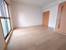 寝室　32枚中 8枚目