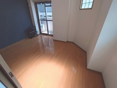 寝室　30枚中 8枚目