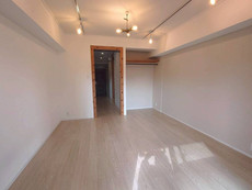 寝室　30枚中 8枚目