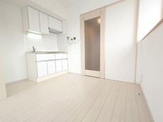 寝室　32枚中 8枚目