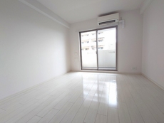 寝室　32枚中 8枚目