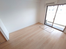 居間　32枚中 16枚目