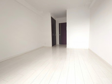 寝室　32枚中 8枚目