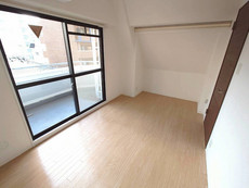 寝室　30枚中 8枚目