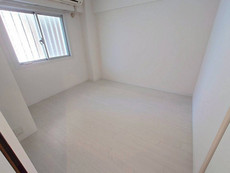 寝室　32枚中 8枚目