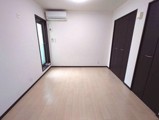 寝室　32枚中 8枚目