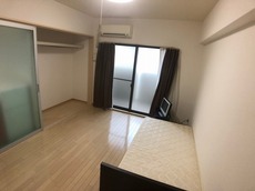 寝室　32枚中 8枚目