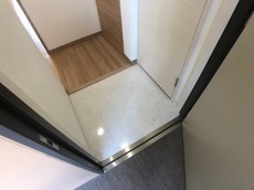 玄関　32枚中 10枚目