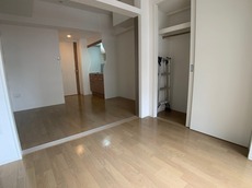 居間　32枚中 16枚目