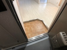 玄関　33枚中 10枚目