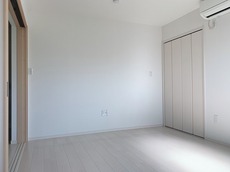 寝室　19枚中 16枚目