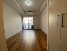 内装　32枚中 6枚目