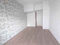 寝室　30枚中 8枚目