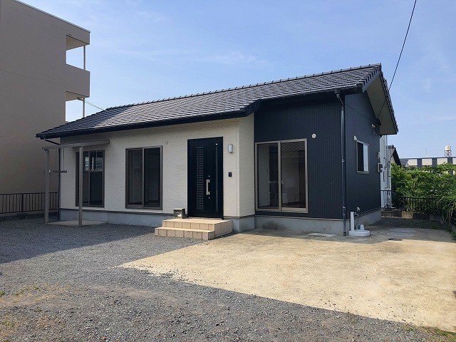 河野貸家（政所）