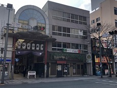 駅前通りビル