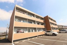 スリーゼ中戸次