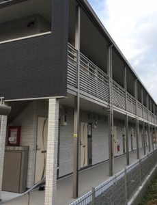 共用部分は清掃業者が清掃しております。