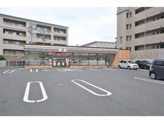 セブンイレブン八幡三ケ森電停前店