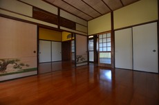 居間