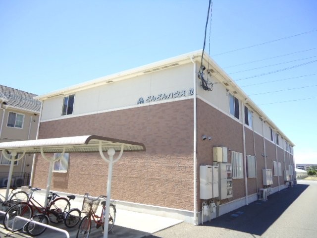 外観写真（昼）