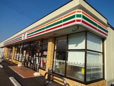 セブンイレブン直方下境店