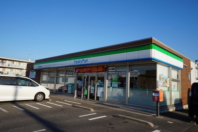 ファミリーマート菜の花大橋東店