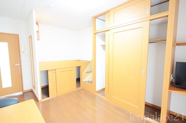 設備仕様は号室により異なる為、現況を優先致します。