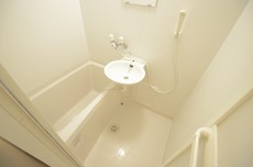 設備仕様は号室により異なる為、現況を優先致します。