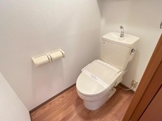 シャワー付トイレ