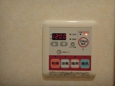 浴室換気乾燥機