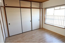 居間